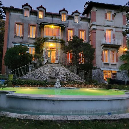 Le Temps Des Cerises Hotel Genolhac Bagian luar foto