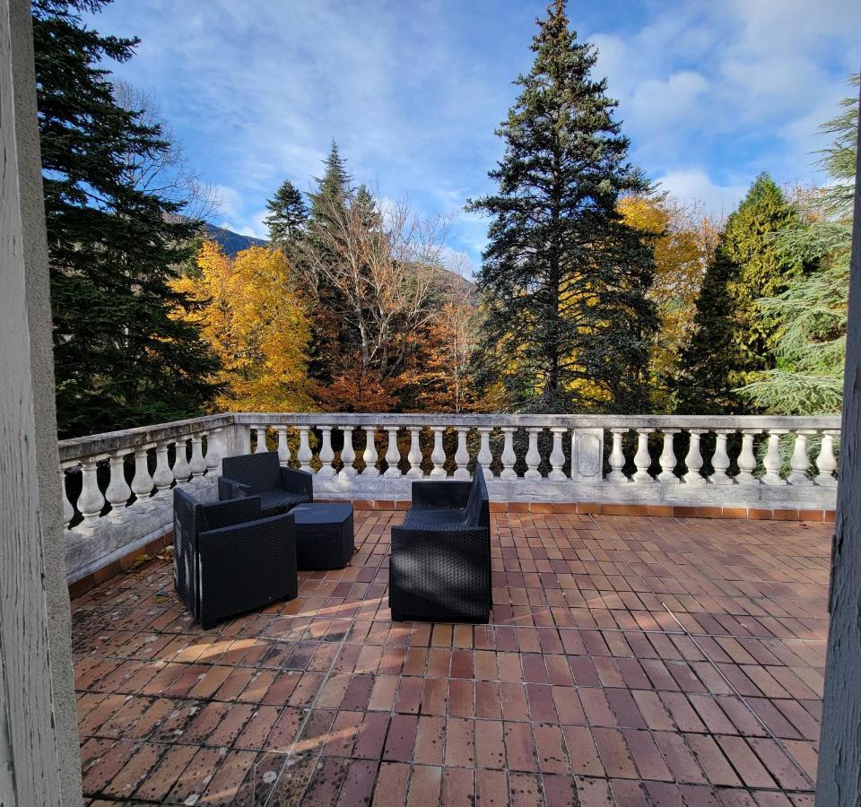 Le Temps Des Cerises Hotel Genolhac Bagian luar foto