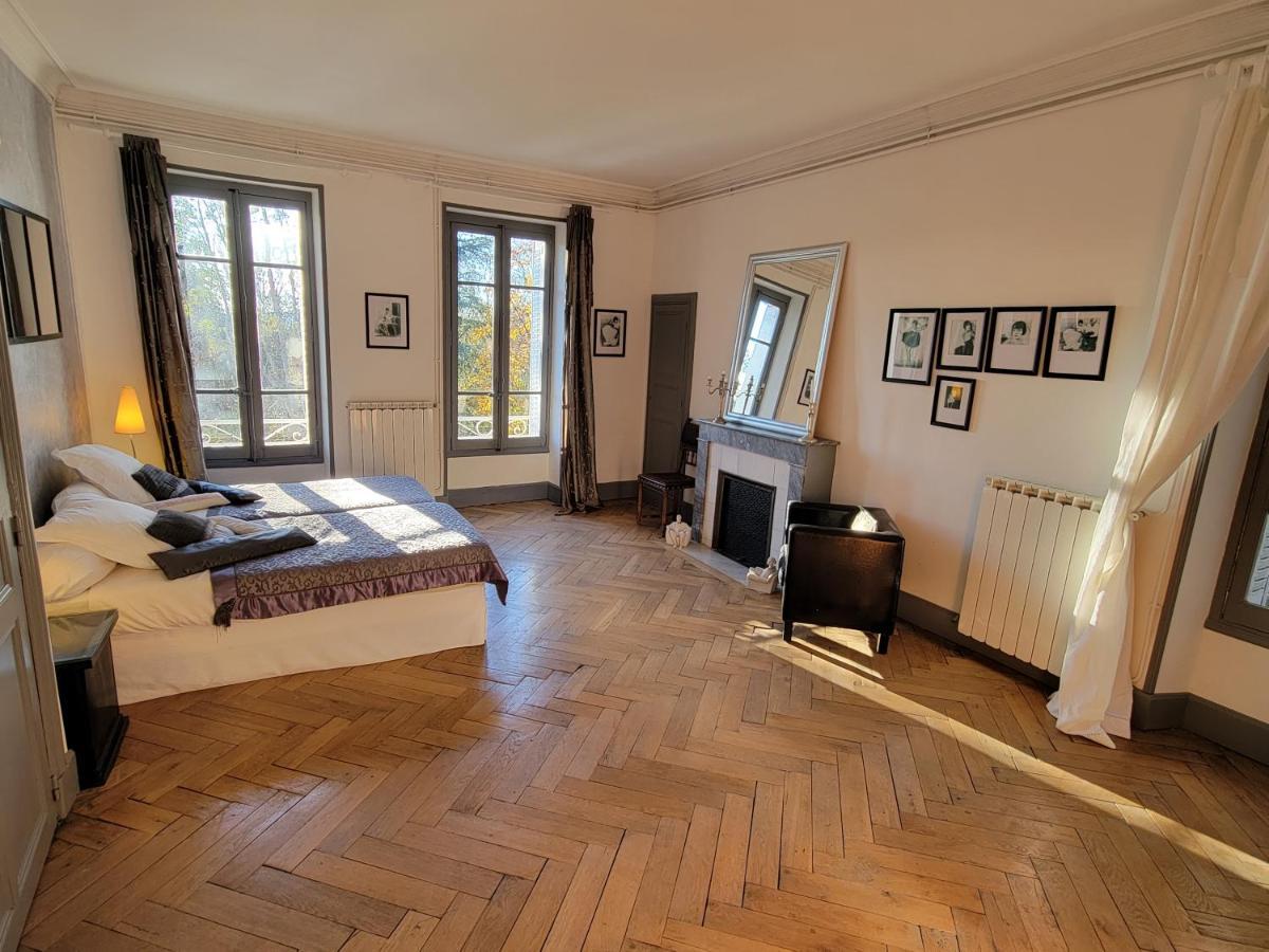 Le Temps Des Cerises Hotel Genolhac Bagian luar foto